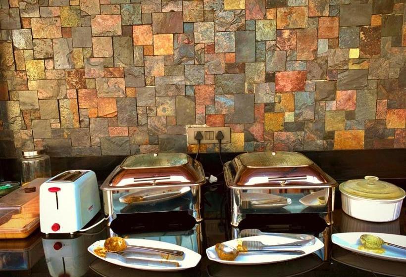 בית מלון כפרי Aura Corporate Suites At Manyata Tech Park