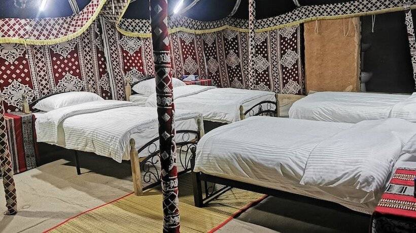 هتل Desert Wonders Camp