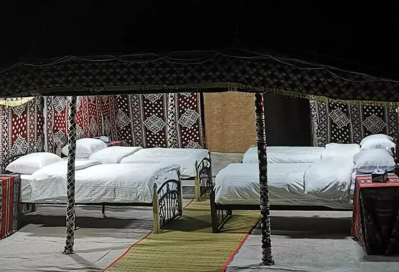 هتل Desert Wonders Camp