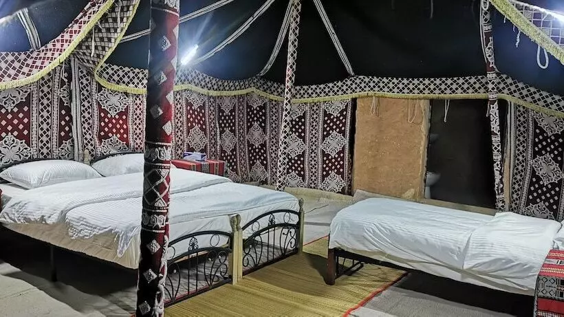 هتل Desert Wonders Camp