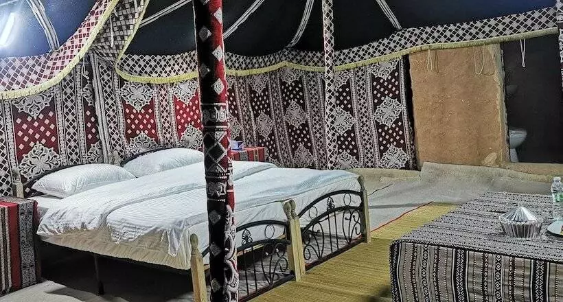 هتل Desert Wonders Camp