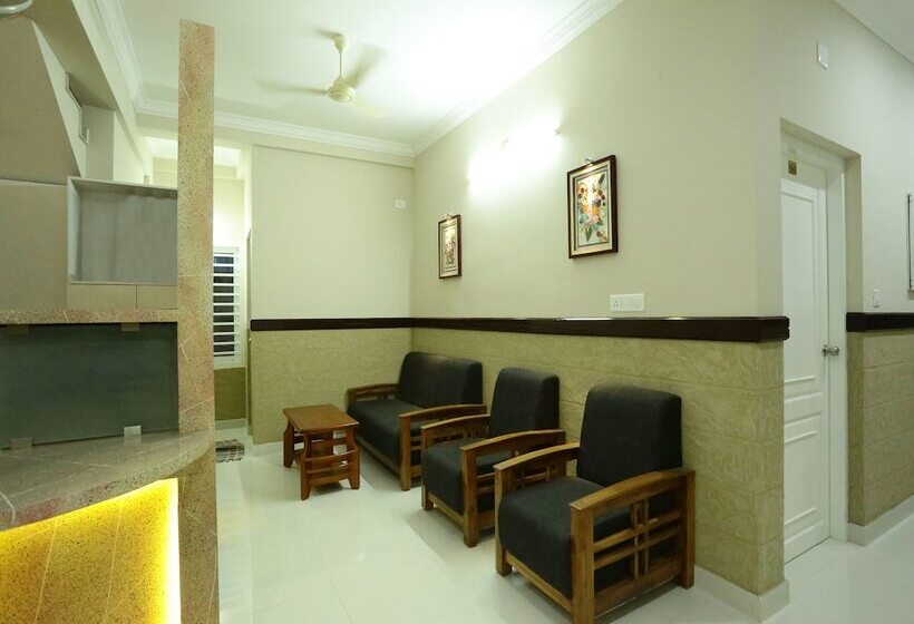 בית מלון כפרי Star Plaza By Oyo Rooms