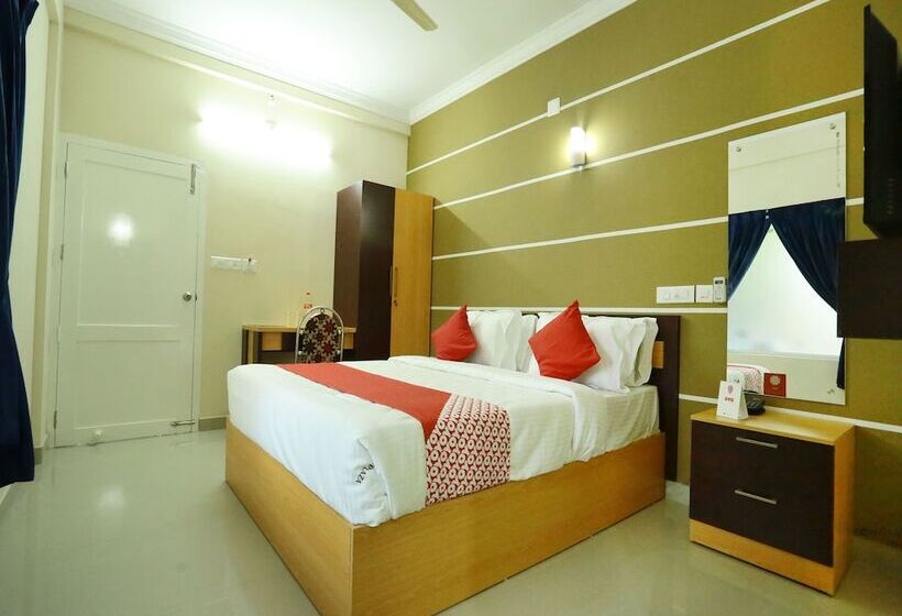 בית מלון כפרי Star Plaza By Oyo Rooms