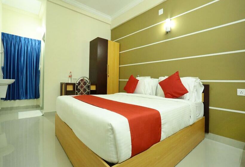 בית מלון כפרי Star Plaza By Oyo Rooms