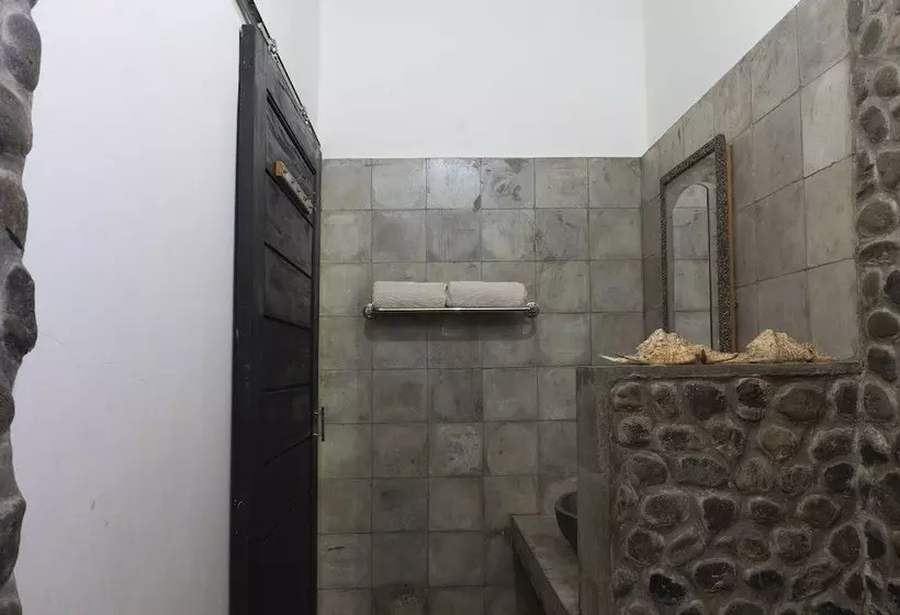 ユースホステル Cahaya Guest House By Oyo Rooms