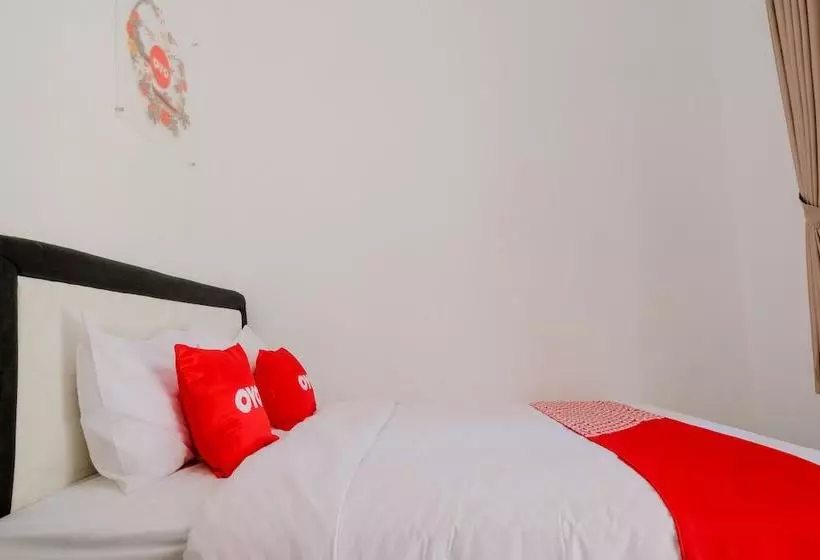 ホテル De Zity Family Residence By Oyo Rooms