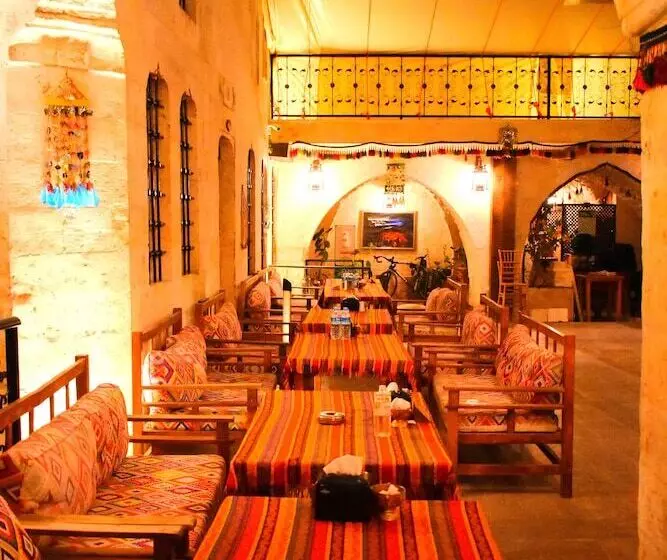 Nahrin Hotel & Art