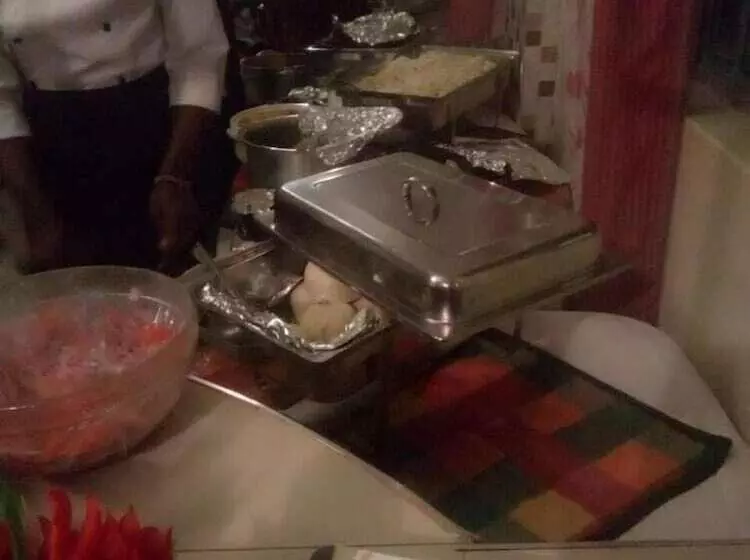 پانسیون Phaldomar Guest House