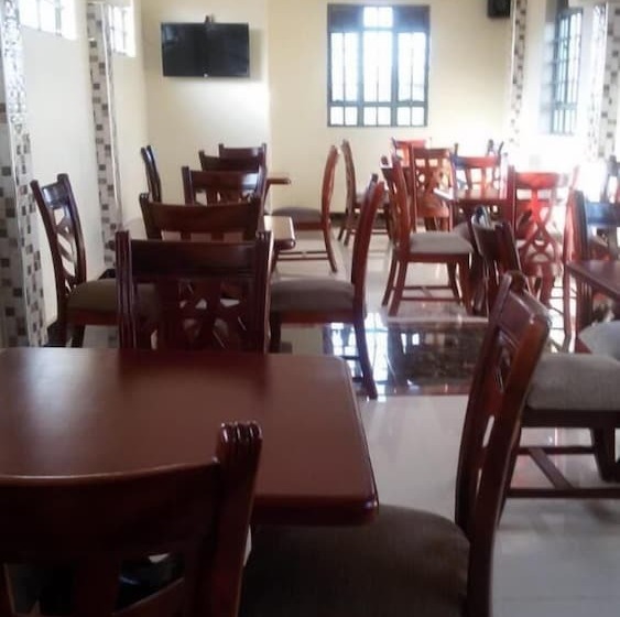 پانسیون Phaldomar Guest House