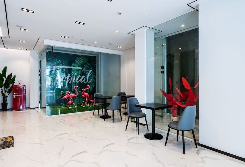 פנסיון Rock Wall