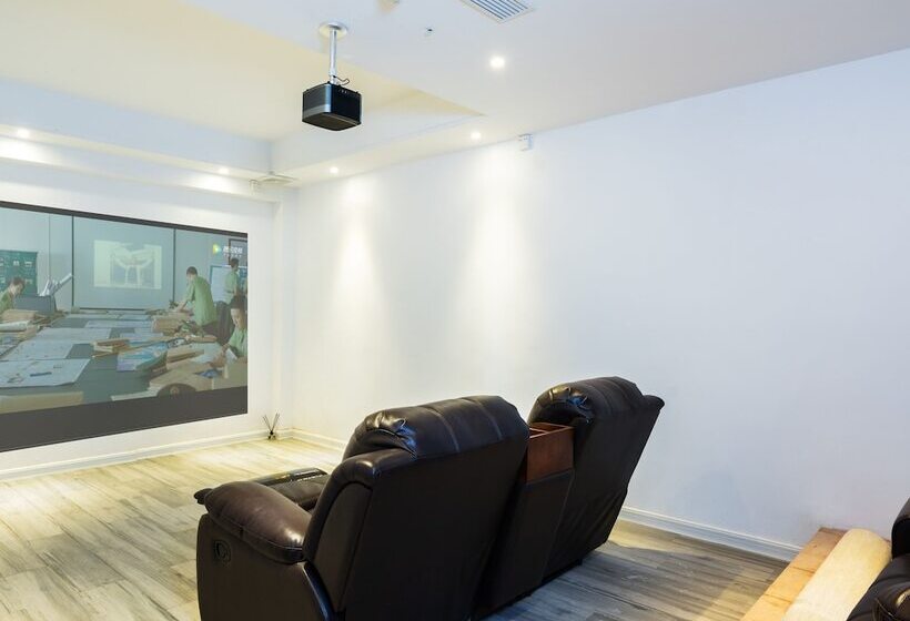 פנסיון Rock Wall