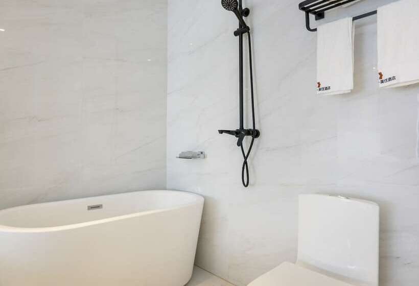 פנסיון Rock Wall