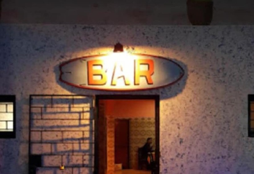 Отель Hôtel Ait Baamrane