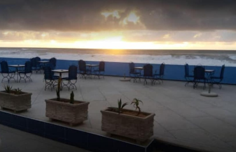 Отель Hôtel Ait Baamrane