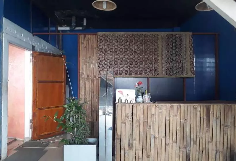 ホテル J Syariah Residence By Oyo Rooms