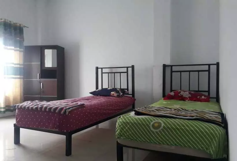 ホテル J Syariah Residence By Oyo Rooms