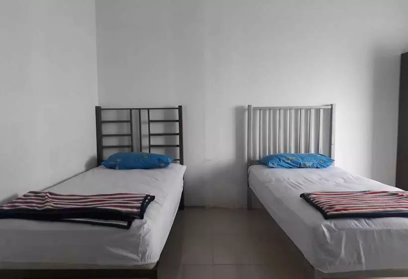 ホテル J Syariah Residence By Oyo Rooms