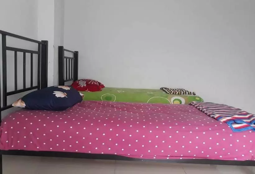 ホテル J Syariah Residence By Oyo Rooms