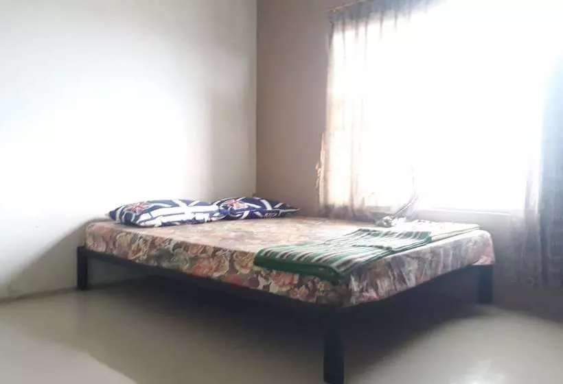 ホテル J Syariah Residence By Oyo Rooms