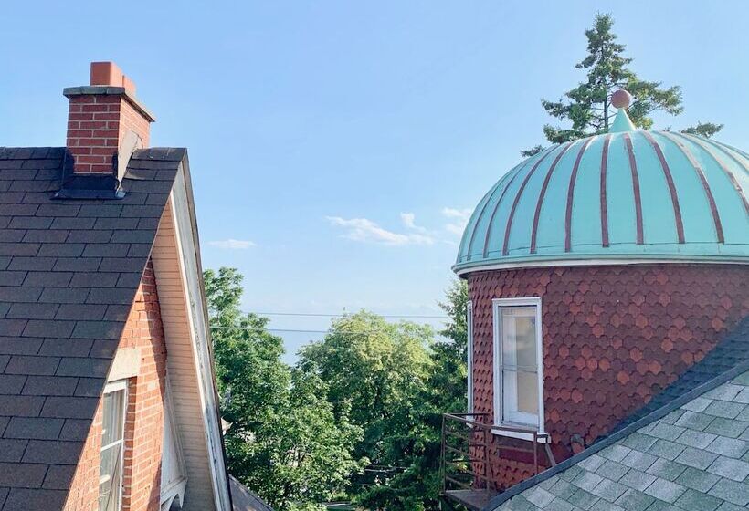 호텔 The West House