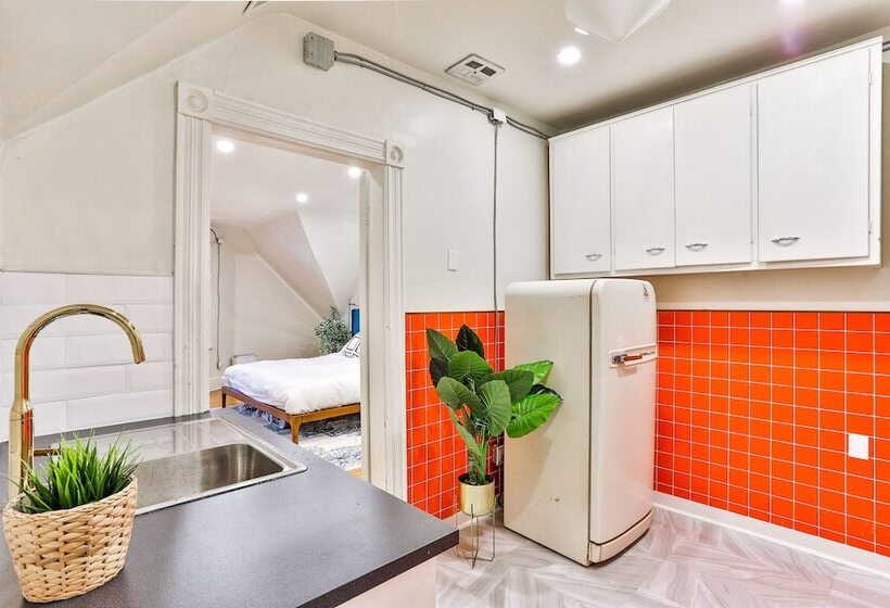 호텔 The West House