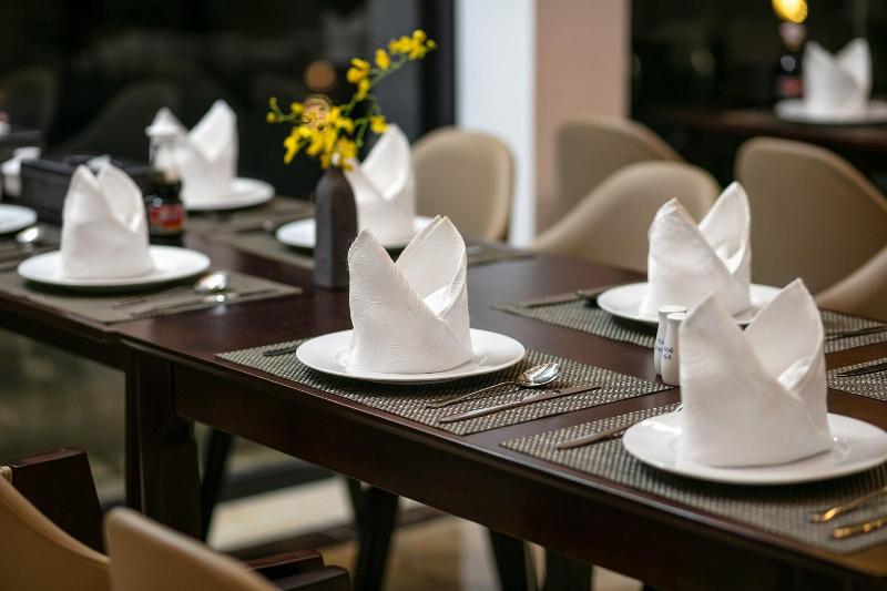 هتل Tuan Chau Kingly Villa