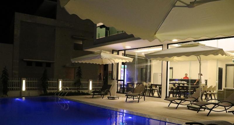 هتل Tuan Chau Kingly Villa