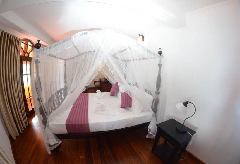 פנסיון Sandy's Villa Hiriketiya