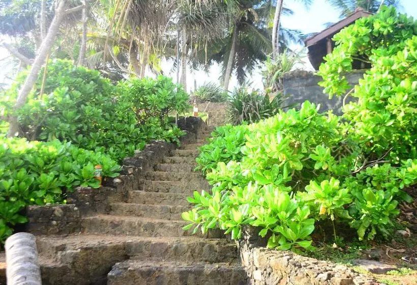 پانسیون Sandy's Villa Hiriketiya