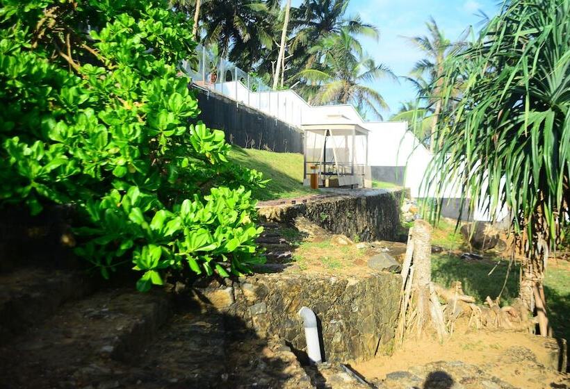 פנסיון Sandy's Villa Hiriketiya