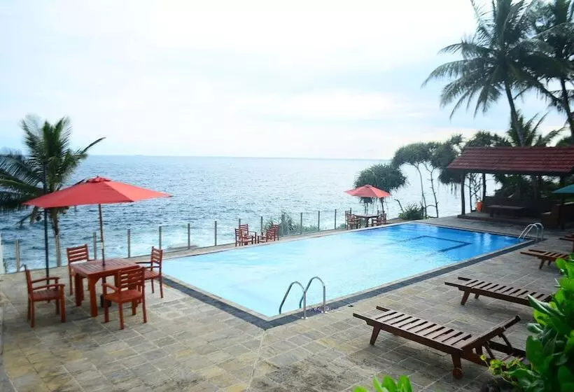 پانسیون Sandy's Villa Hiriketiya