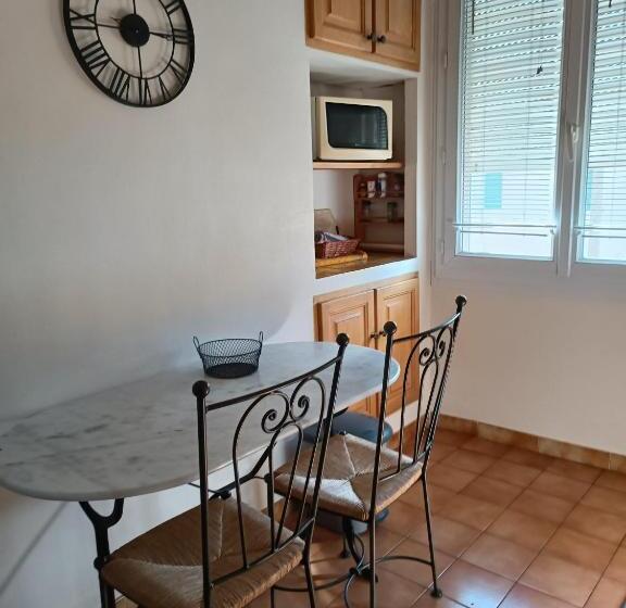 Appartement Charmant A Arles 75 M² Avec Vue Sur La Ville