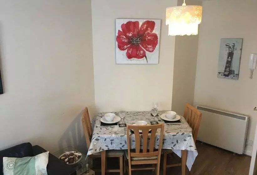 City Centre Cozy Apartment In Dundee