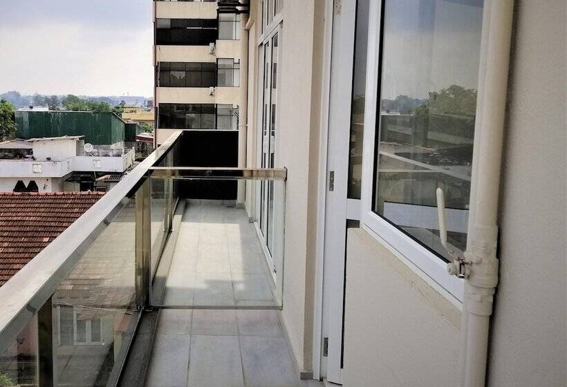 Pink Elephant Tourist Apartment