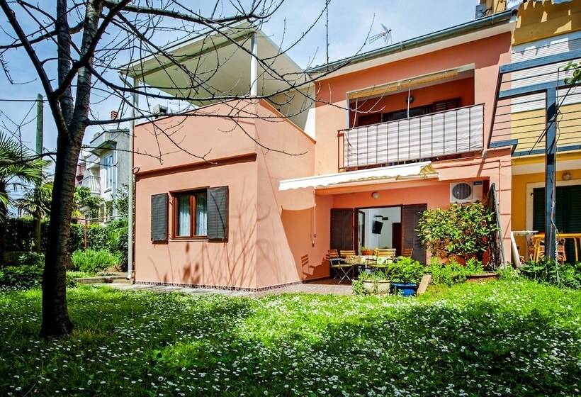 Apartments Aja And Stefy