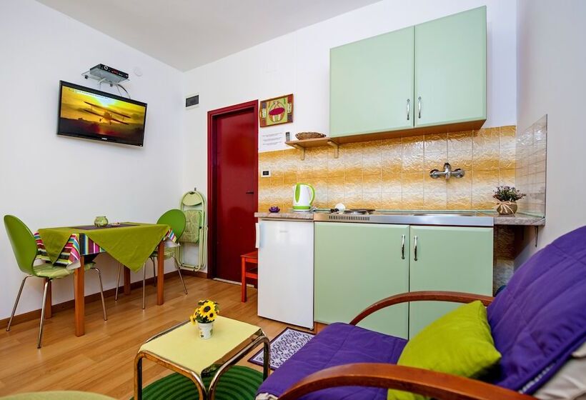 Apartments Aja And Stefy