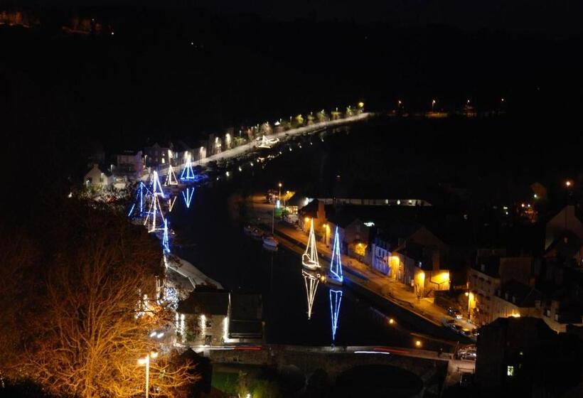 Cafe Hotel Du Theatre