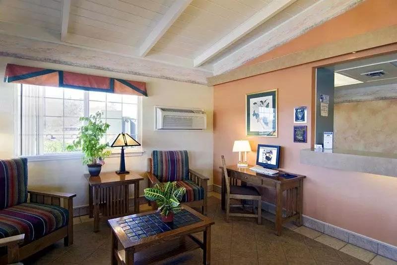 בית מלון כפרי Americas Best Value Inn & Suites Oroville