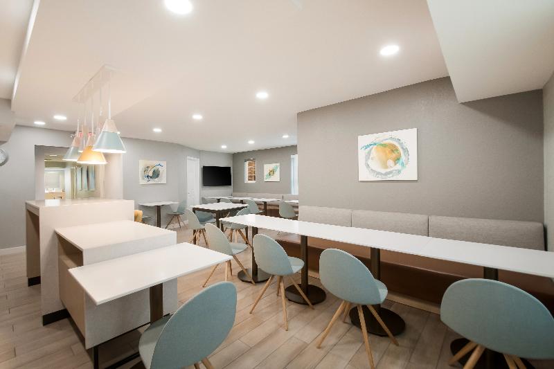 فندق Sonesta Simply Suites Falls Church