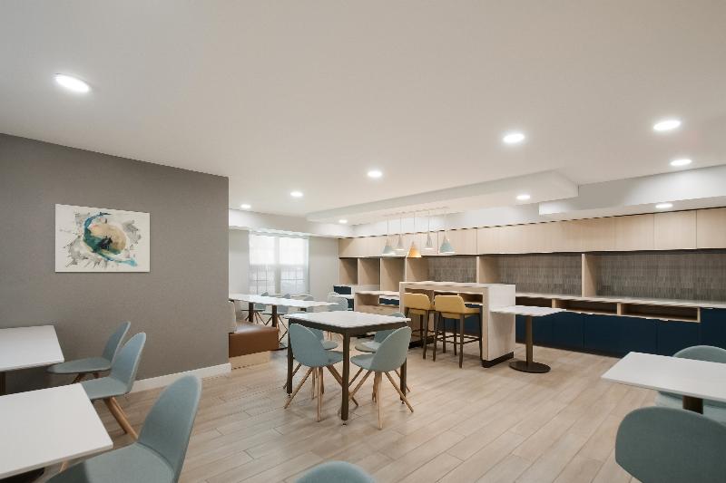 فندق Sonesta Simply Suites Falls Church