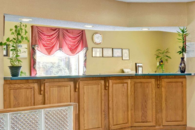 ホテル Travelodge By Wyndham Forest Park Atlanta South