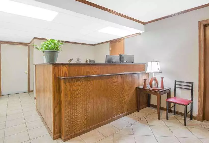 호텔 Travelodge By Wyndham Mansfield