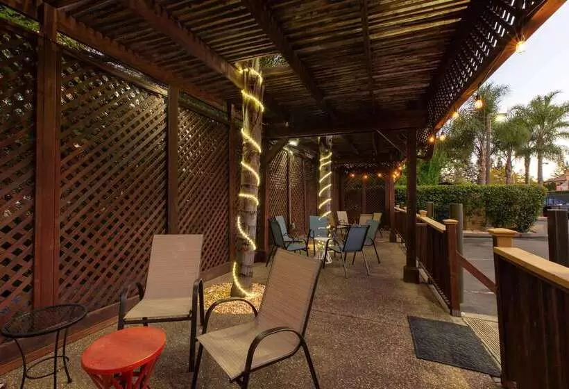 Отель Vinea Healdsburg