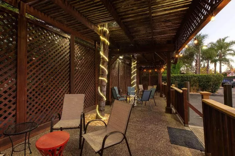 Отель Vinea Healdsburg