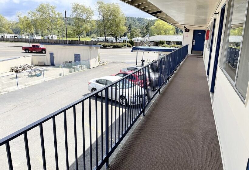 Мотель Economy Inn