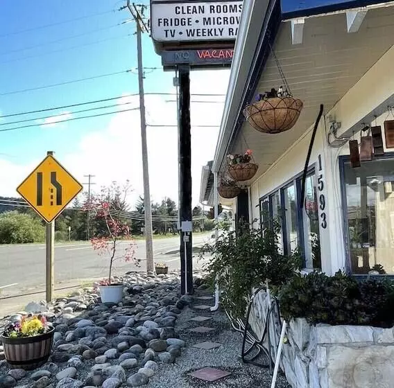 汽车旅馆  Economy Inn