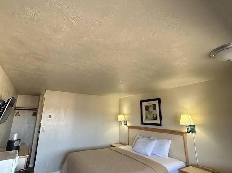 Мотель Economy Inn