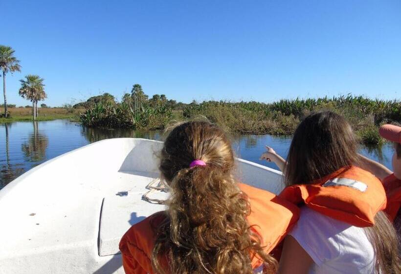 הוסטל Iberá Porá