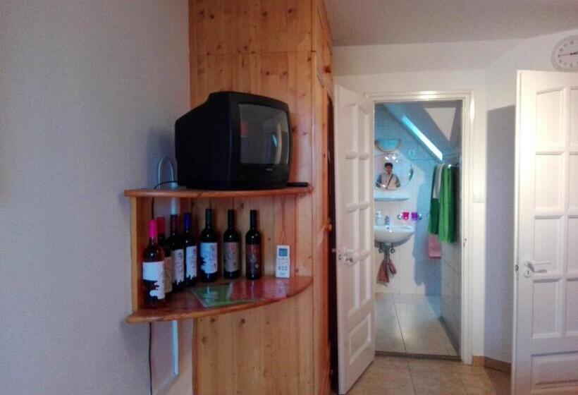 Ottó Panzió Villány