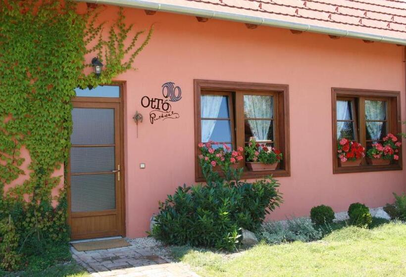 Ottó Panzió Villány